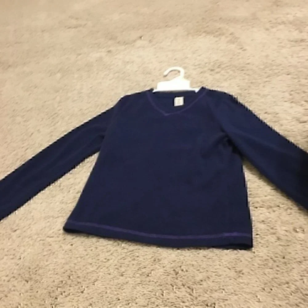 Old Navy Girls size small 6/7  navy top